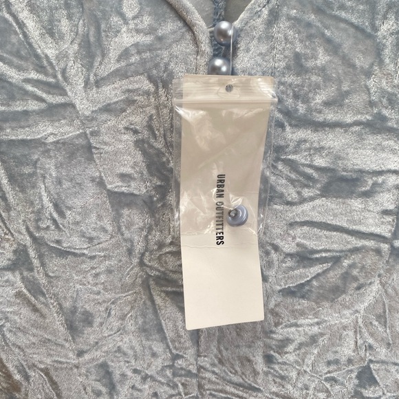 URBAN OUTFITTERS Corina Pastel Blue Velvet Midi Dress - Picture 8 of 9